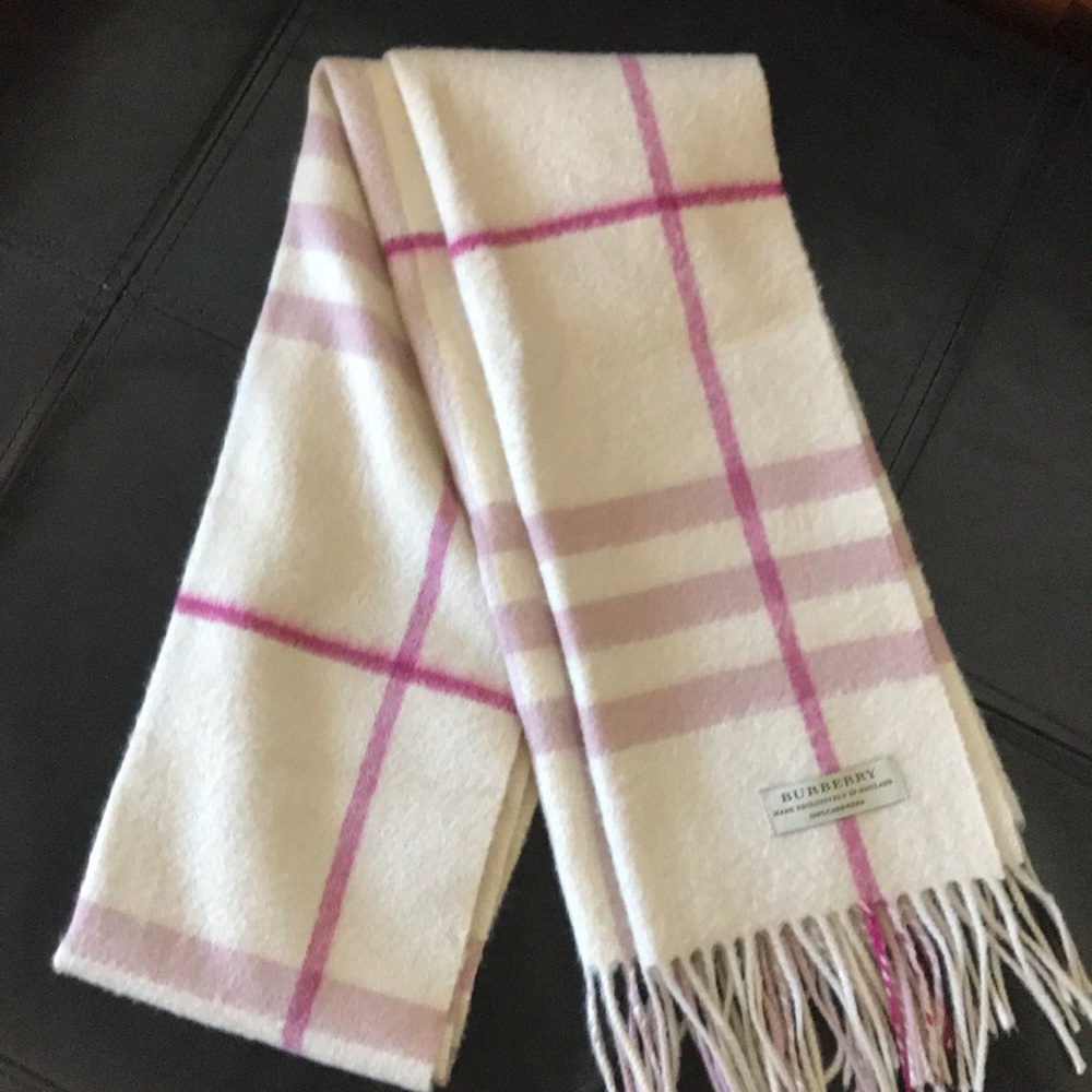 Pink Burberry Cashmere Scarf 🧣
